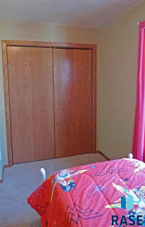 1308 E 17th St, Sioux Falls, SD 57104 photo 10
