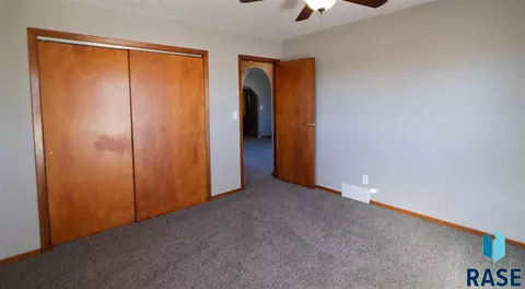 208 3rd Ave, Humboldt, SD 57035 photo 9
