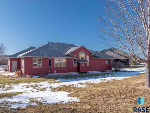 2108 E Briar Den Ct, Sioux Falls, SD 57108 photo 30