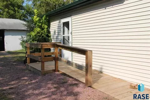 108 E 4th St, Davis, SD 57021 photo 11