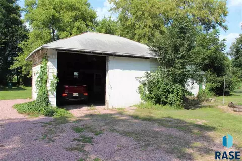 108 E 4th St, Davis, SD 57021 photo 7