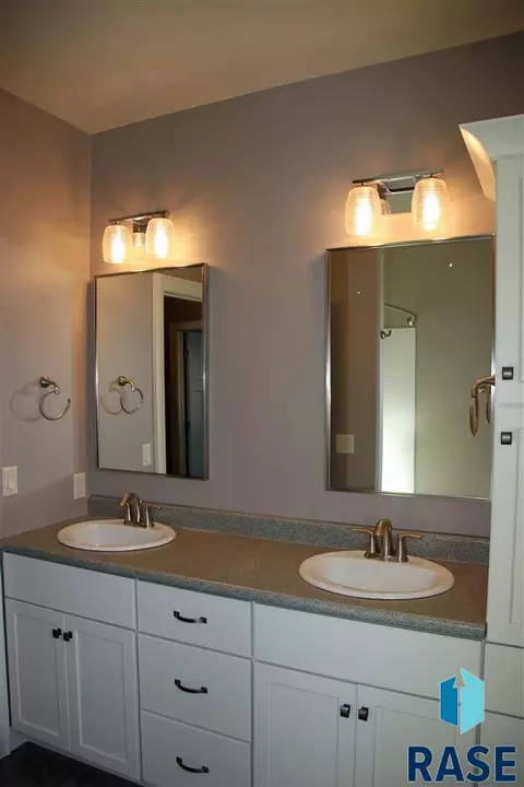3109 S Copper Forge Ave, Sioux Falls, SD 57110 photo 22