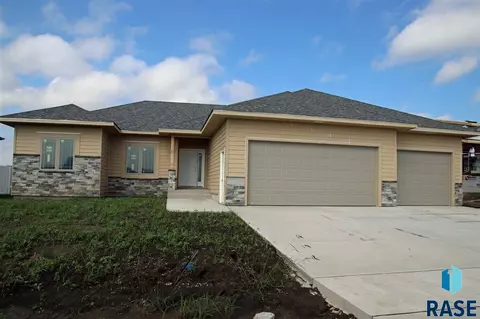 3109 S Copper Forge Ave, Sioux Falls, SD 57110 photo 1