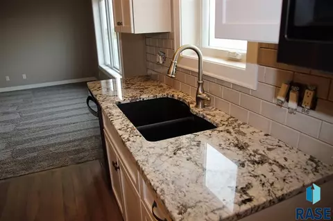 3109 S Copper Forge Ave, Sioux Falls, SD 57110 photo 10