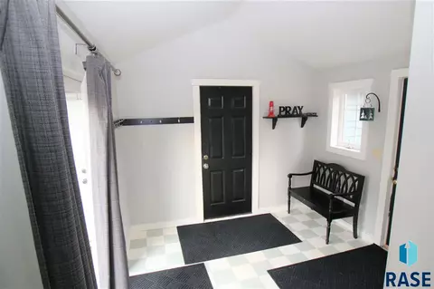525 N Broadway St, Canton, SD 57013 photo 21