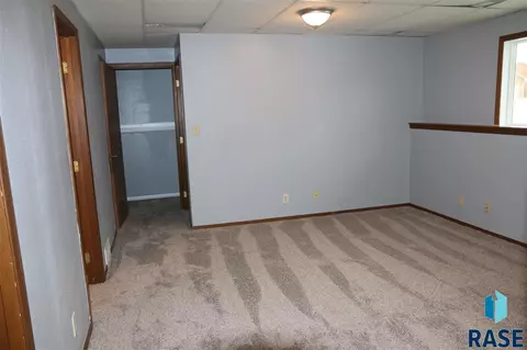 Undisclosed, Sioux Falls, SD 57106 photo 12