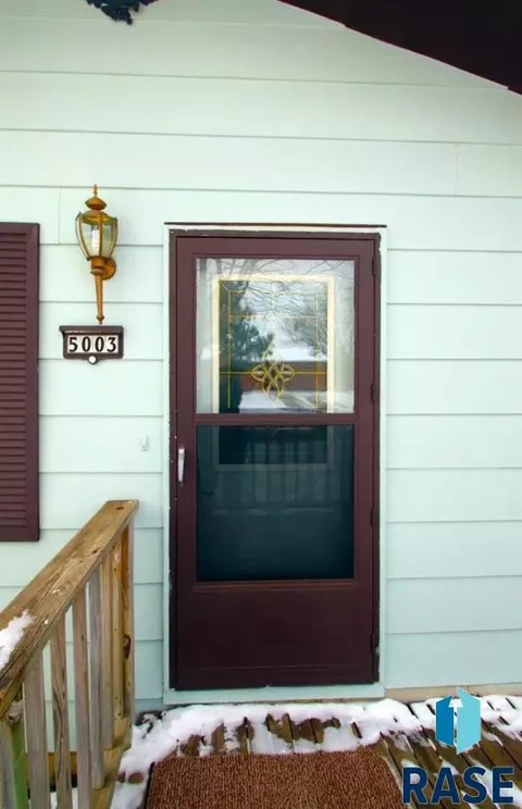 5003 S Drexel Dr, Sioux Falls, SD 57106 photo 2