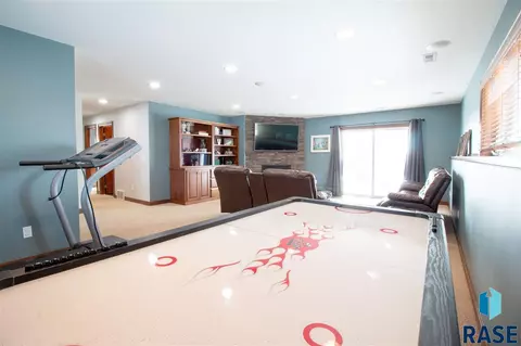 1105 W Golden Eagle St, Sioux Falls, SD 57108 photo 16
