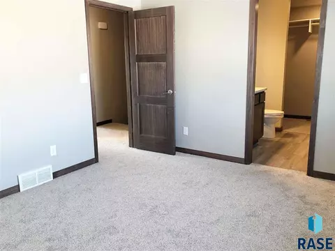 6522 W 6th Pl, Sioux Falls, SD 57107 photo 13