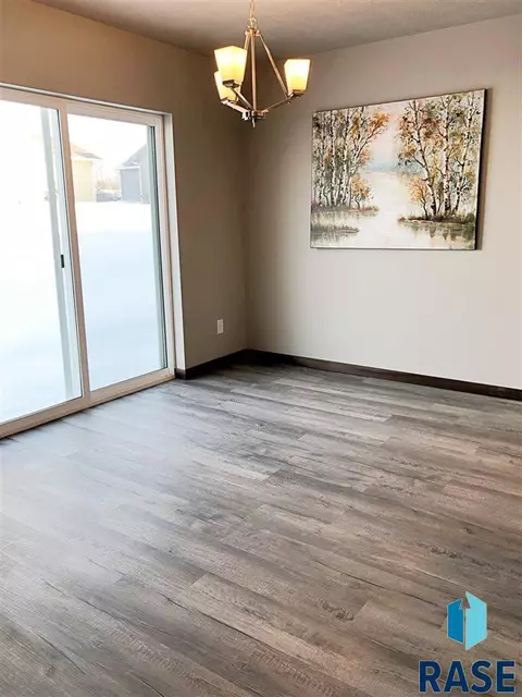 6522 W 6th Pl, Sioux Falls, SD 57107 photo 6