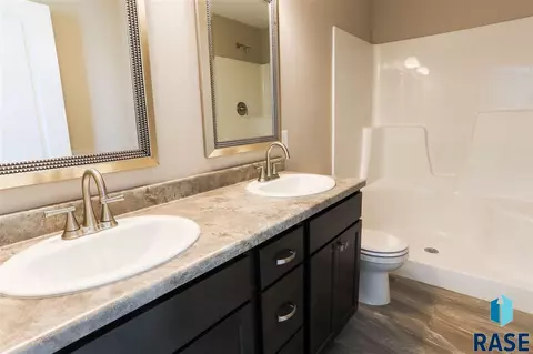 3008 E Madison St, Sioux Falls, SD 57103 photo 17