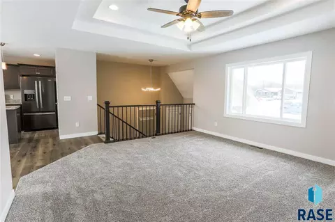 3008 E Madison St, Sioux Falls, SD 57103 photo 11