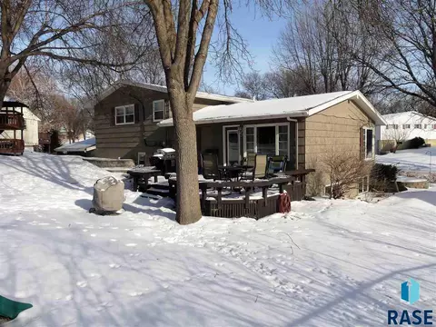 Undisclosed, Sioux Falls, SD 57105 photo 32