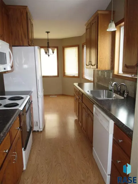 Undisclosed, Sioux Falls, SD 57103 photo 13