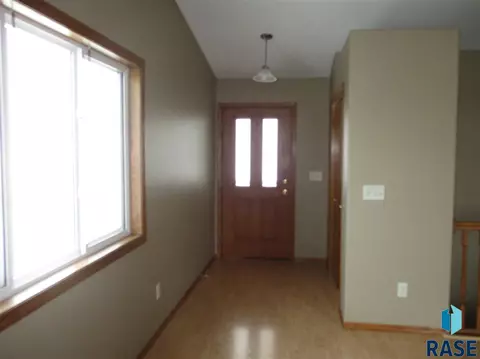 Undisclosed, Sioux Falls, SD 57103 photo 3