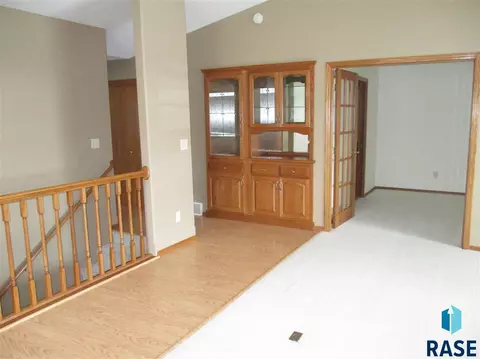 Undisclosed, Sioux Falls, SD 57103 photo 6