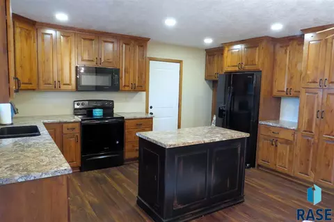 1120 Cedar St, Brandon, SD 57005 photo 18