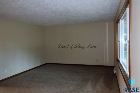 1120 Cedar St, Brandon, SD 57005 photo 5