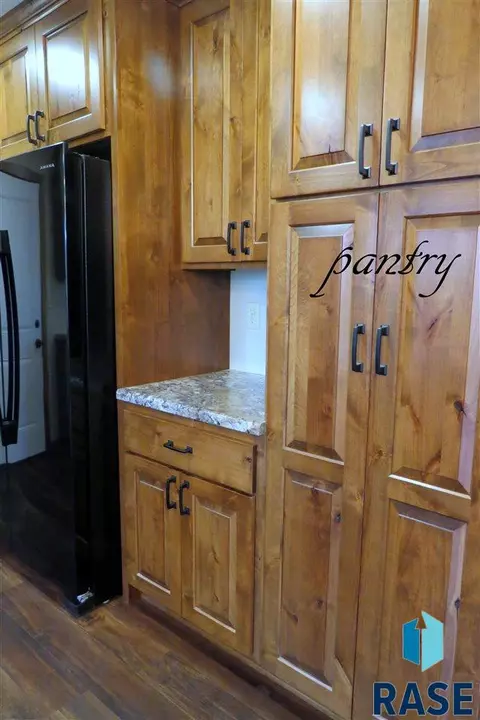 1120 Cedar St, Brandon, SD 57005 photo 10