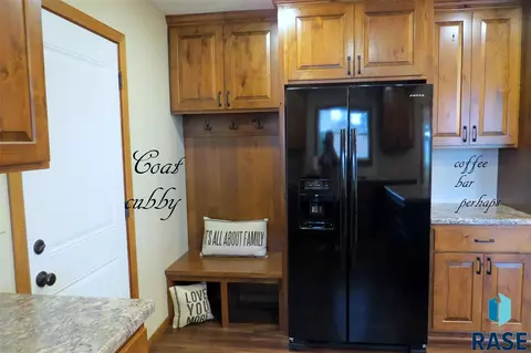 1120 Cedar St, Brandon, SD 57005 photo 8