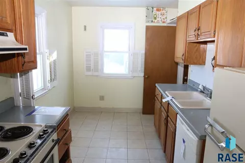 2301 E Austin St, Sioux Falls, SD 57103 photo 5