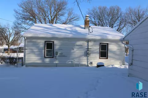 2301 E Austin St, Sioux Falls, SD 57103 photo 17