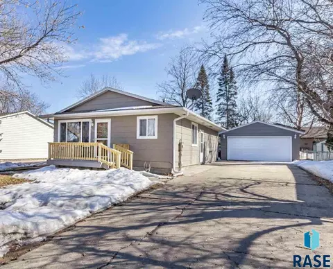 5117 E 16th St, Sioux Falls, SD 57110 photo 11