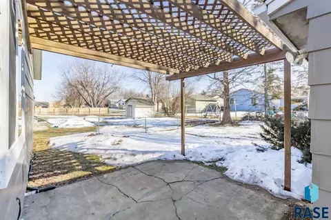 5117 E 16th St, Sioux Falls, SD 57110 photo 5