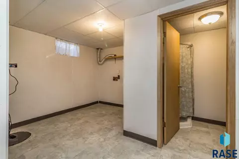 5117 E 16th St, Sioux Falls, SD 57110 photo 26
