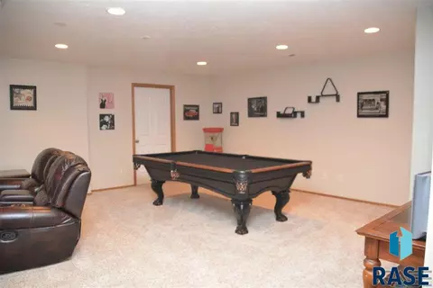 216 E 9th St, Crooks, SD 57020 photo 17