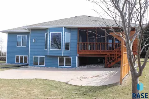 216 E 9th St, Crooks, SD 57020 photo 22