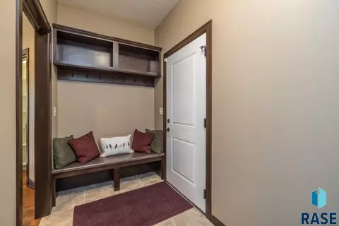 321 S Dockside Cir, Sioux Falls, SD 57107 photo 29