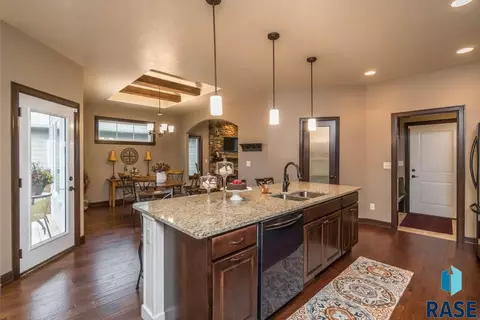 321 S Dockside Cir, Sioux Falls, SD 57107 photo 25