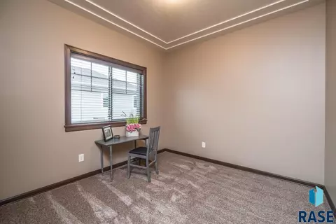 321 S Dockside Cir, Sioux Falls, SD 57107 photo 14