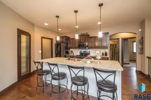 321 S Dockside Cir, Sioux Falls, SD 57107 photo 9