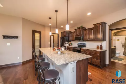 321 S Dockside Cir, Sioux Falls, SD 57107 photo 24