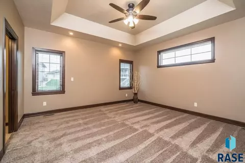 321 S Dockside Cir, Sioux Falls, SD 57107 photo 17