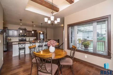 321 S Dockside Cir, Sioux Falls, SD 57107 photo 7