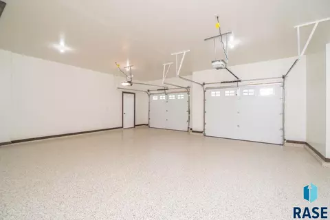321 S Dockside Cir, Sioux Falls, SD 57107 photo 32