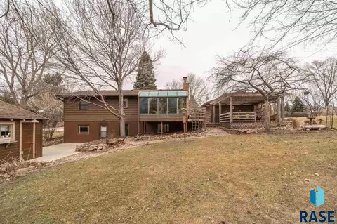 2701 E Old Orchard Trl, Sioux Falls, SD 57103 photo 6