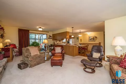 2701 E Old Orchard Trl, Sioux Falls, SD 57103 photo 22