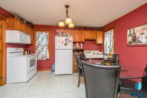 1022 E 1st St, Sioux Falls, SD 57103 photo 7