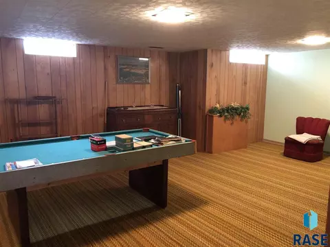 629 S Relanto St, Freeman, SD 57029 photo 25