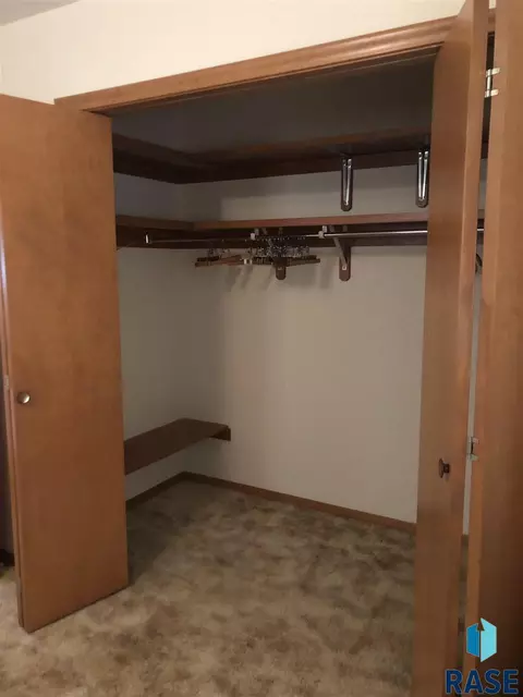 629 S Relanto St, Freeman, SD 57029 photo 14