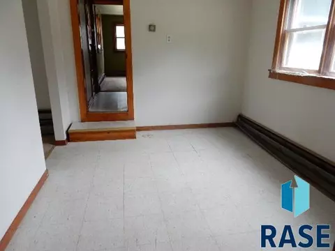 101 E 3rd St, Dell Rapids, SD 57022 photo 10
