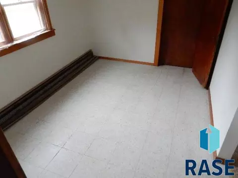 101 E 3rd St, Dell Rapids, SD 57022 photo 7