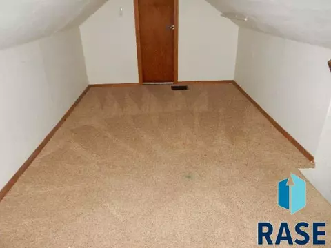 101 E 3rd St, Dell Rapids, SD 57022 photo 11