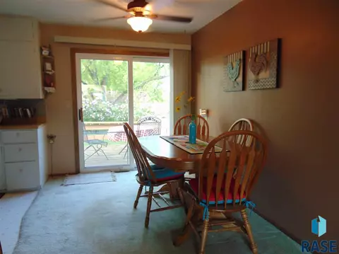 3805 E Claudette Dr, Sioux Falls, SD 57103 photo 6