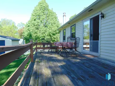 3805 E Claudette Dr, Sioux Falls, SD 57103 photo 21