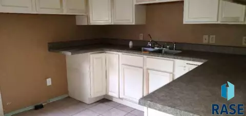 712 N Summit Ave, Sioux Falls, SD 57104 photo 4